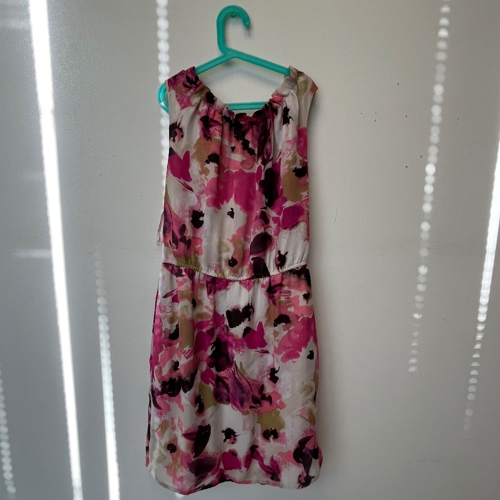 Cute floral dress size 6